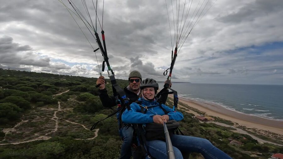 From Lisbon: Paragliding Pack (Flight+Video+Transportation) - What it feels like with the instructors