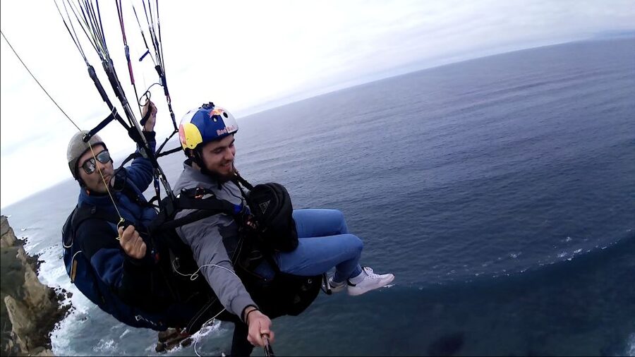 From Lisbon: Paragliding Tandem Flight - How Much It Costs and Whether It’s Good Value