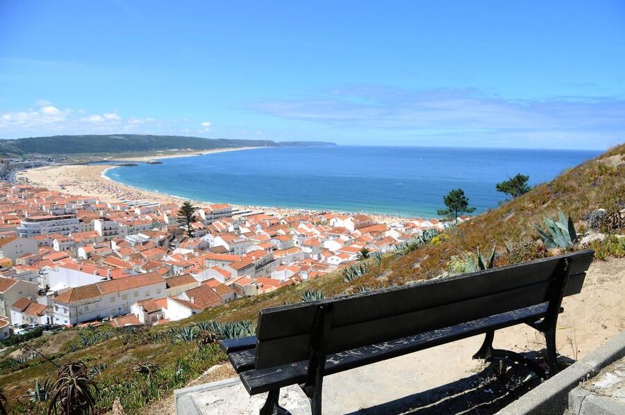 From Lisbon: Shared Tour to Fátima, Óbidos, Batalha e Nazaré - Timing and Transportation: How the 7 Hours Really Feels