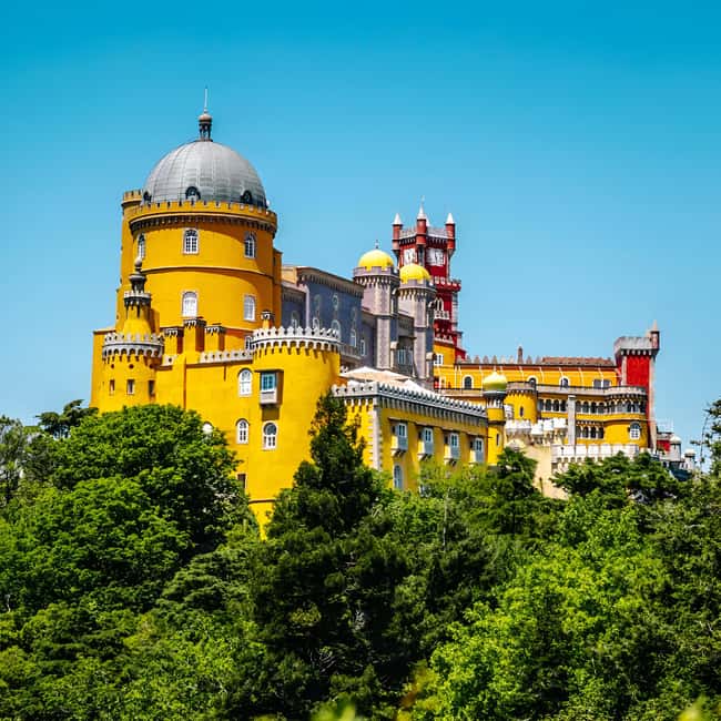 From Lisbon: Sintra, Cabo da Roca, & Cascais. Full-Day Trip - Cascais: a calmer contrast after cliff drama