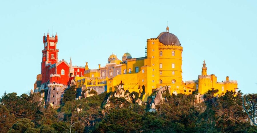 From Lisbon: Sintra, Cascais and Estoril Full-Day Tour - Pena Palace: the 1.5-hour wow factor, plus crowd math