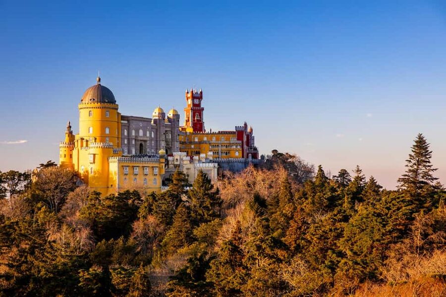 From Lisbon: Sintra Cascais Guided Tour with a Local Expert - Your Day, Stop by Stop in the Sintra to Cascais Order