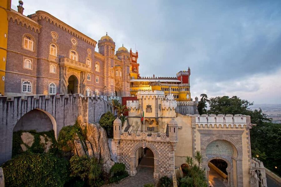 From Lisbon: Sintra Cascais Guided Tour with a Local Expert - Price and Value: Is $193 a Good Deal Here?