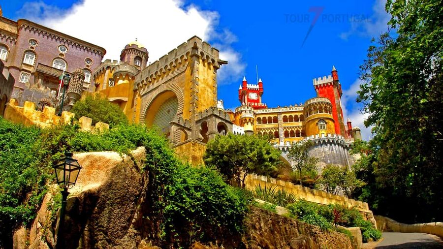 From Lisbon: Sintra, Pena Palace, Regaleira, Guided Day Tour - Sintra town break: lunch time and the real vibe of the place