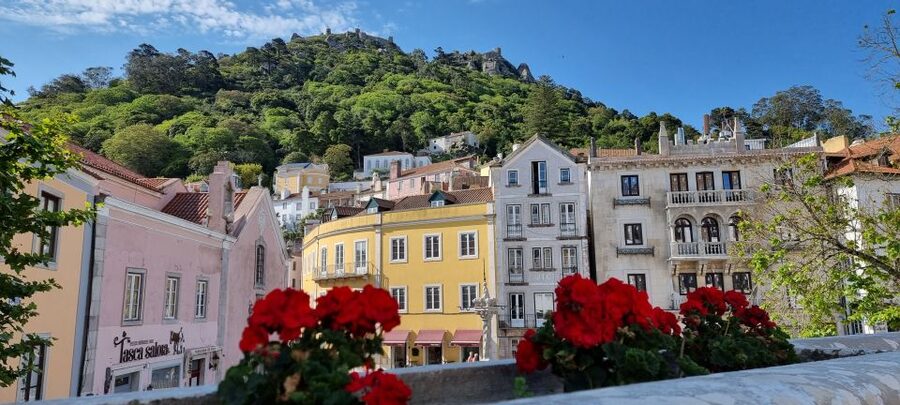 From Lisbon: Sintra, Pena, Regaleira, Roca and Cascais Tour - Who should book this Sintra, Pena, Regaleira, Roca and Cascais tour