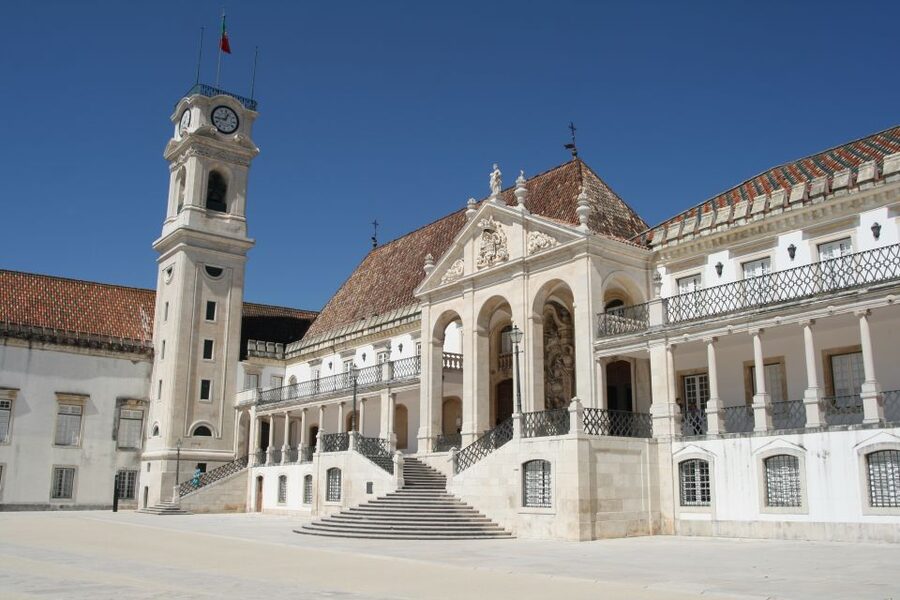 From Lisbon: Town-Hopping Transfer to Porto - Key things to know before you go