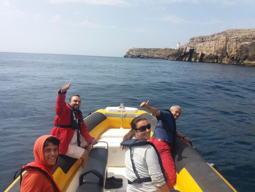 From Peniche: 1-Hour Cabo Carvoeiro Boat Tour - Getting to the Atlantis Water Fun kiosk in Marina de Peniche