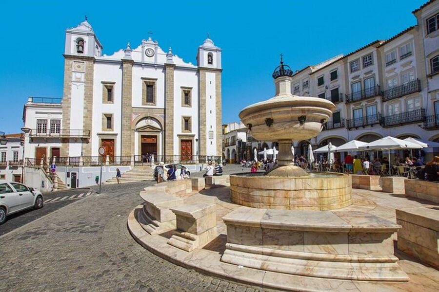 Full-Day Private Cultural Tour in Evora and Monsaraz - Why Évora and Monsaraz pair so well in one private day