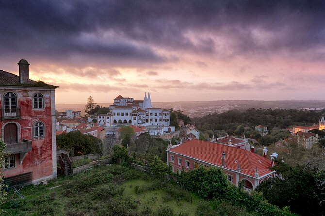 Full Day Sintra Cascais Amazing Tour - Cascais: From Royal Retreat to Seaside Stroll