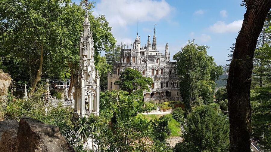 Half Day Shared Tour to Sintra with Licensed Guide - Should you book this half-day Sintra tour?
