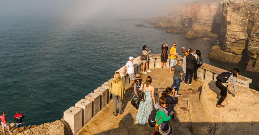 Half-Day Sintra Tour from Lisbon with Transfers - Castle of the Moors: medieval power, often a short stop