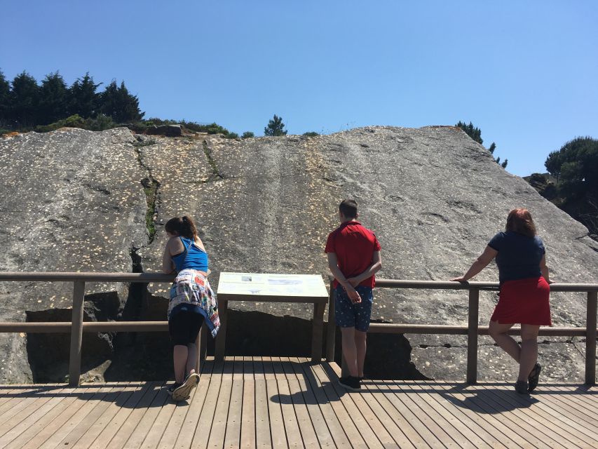HIKING around Lisbon: Jurassic Dinosaur Trails of Espichel - Lagosteiros Beach: the ocean break plus a quick swim window