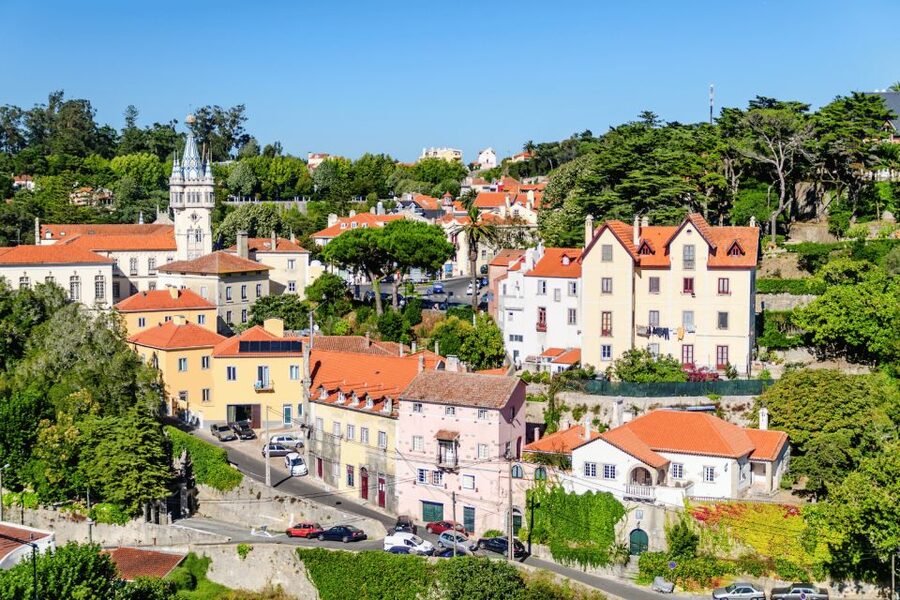 Lisboa: Sintra, Pena Palace, Cascais and Cabo da Roca - Local pastry stops in medieval Sintra, plus where to eat