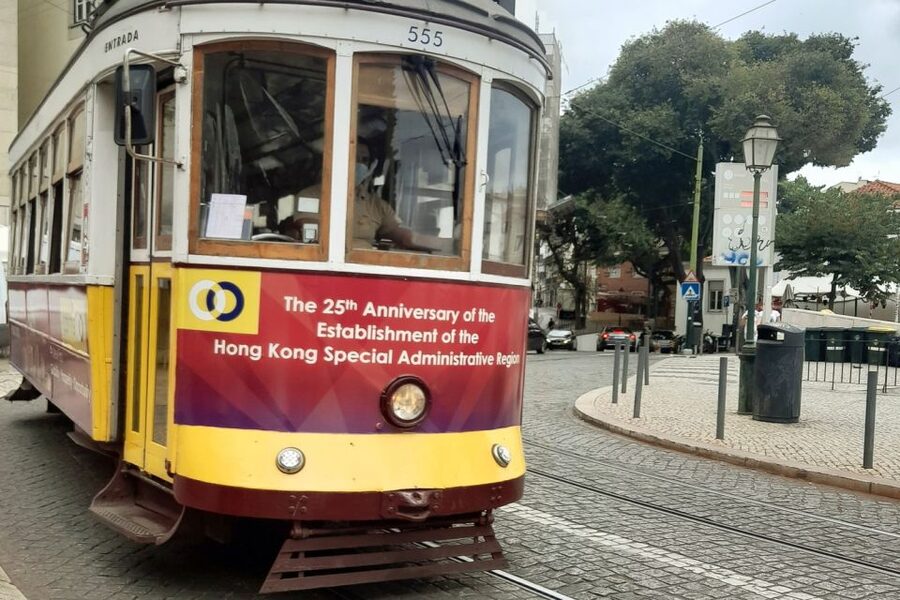 Lisbon: 1,5 Hours Historical Tuk Tour for Two Persons. - Why a two-person tuk tuk works so well in Lisbon