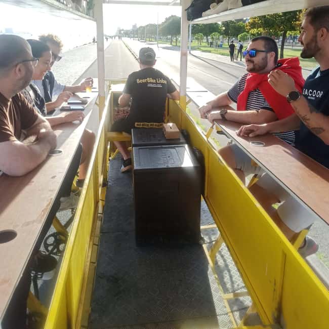 Lisbon: 1-Hour Beer or Sangria Bike Sightseeing Tour - Where It Starts: Av. da Índia 70 and How the Bike Layout Affects Your Experience