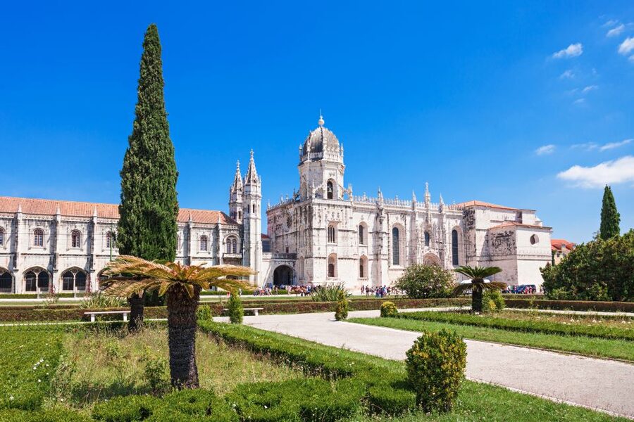 Lisbon: 1-or 2-Day Hop-On Hop-Off Bus Tour - Why Yellow Bus Makes Lisbon Feel Manageable