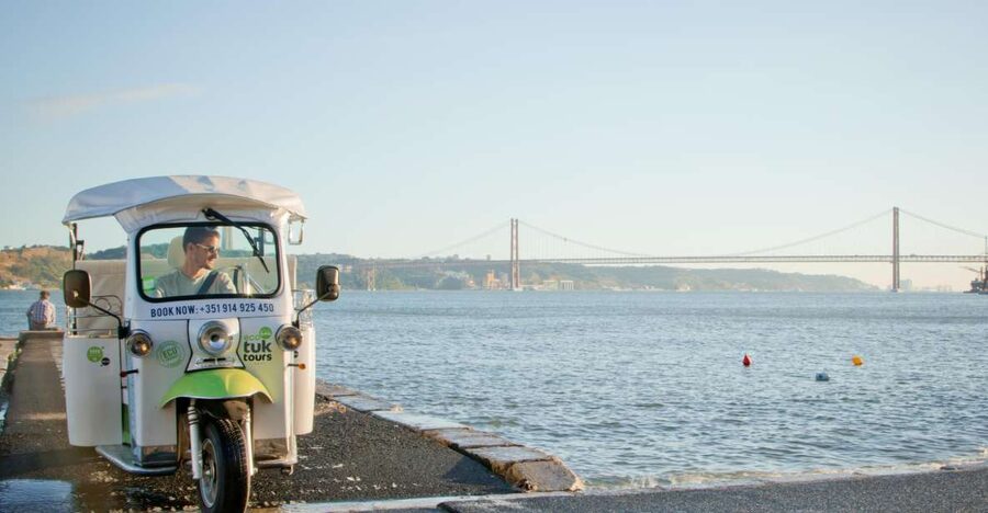 Lisbon: 2-Hour Belém and the Golden Era Tour by Eco-Tuk - Commerce Square and Cais das Colunas, Lisbon’s Formal Welcome