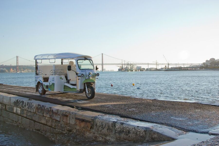 Lisbon: 2-Hour Belém and the Golden Era Tour by Eco-Tuk - Climb to Príncipe Real for Quick Glamour and Garden Calm