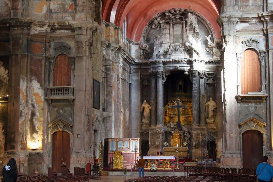 Lisbon: 2-Hour Private City Highlights Kickstart Tour - Carmo Convent ruins, skip-the-line, and Largo do Carmo’s quiet pause