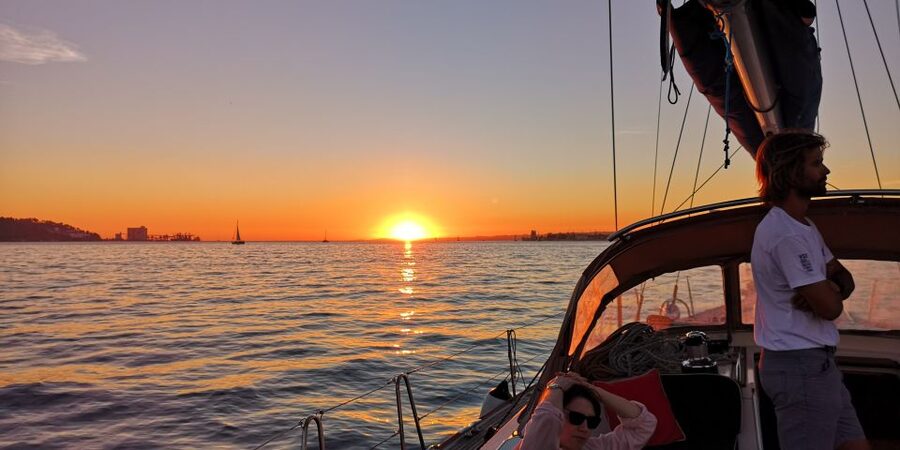 Lisbon: 2-Hour Sunset Sailing Tour on Luxury Sailing Yacht - Key things that make this sail worth your time