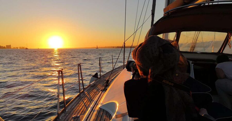 Lisbon: 2-Hour Sunset Sailing Tour on Luxury Sailing Yacht - Meeting at Belém by boat, and settling in on a luxury sailing yacht