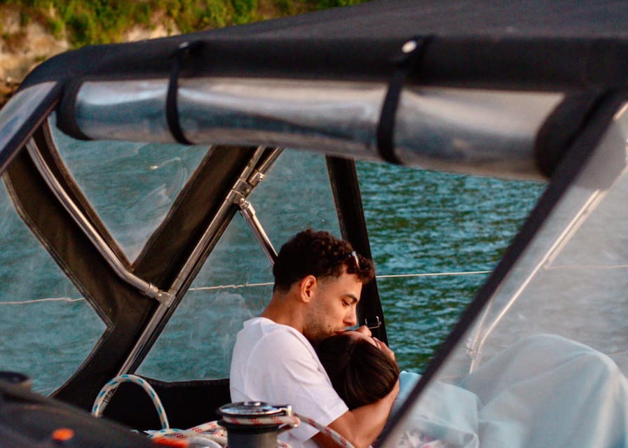 Lisbon 2 Hours Sailing Day Tour and Cruise With Drinks - Key things to know before you go