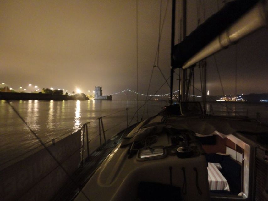 Lisbon 2H Private Tour by SAILBOAT / SAIL or POWER CATAMARAN - Onboard Comfort, What to Bring, and Small Rules That Matter