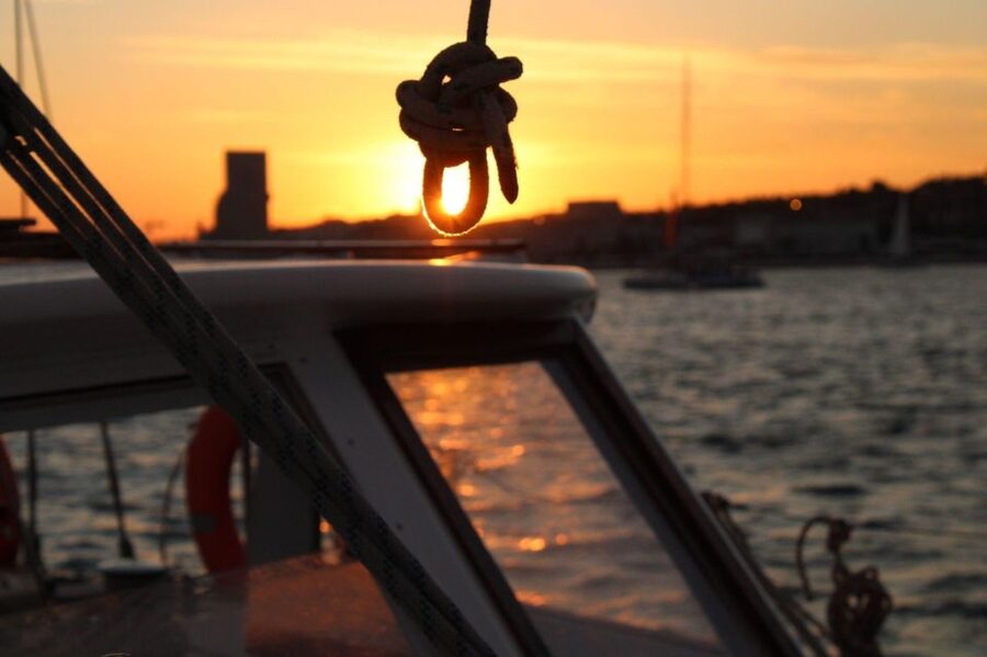 Lisbon: 2H Sunset Boat Cruise Tour with Drinks - Why This Sunset Cruise Hits the Right Note for Lisbon