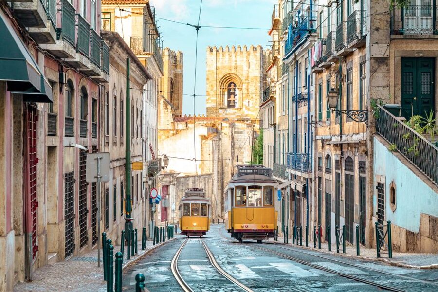 Lisbon: 3-Hour Historical Tour - Rossio Square and Praça do Comércio: Lisbon’s Two Main Public Stages