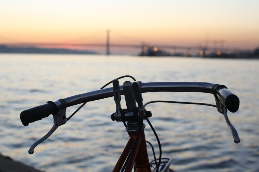 Lisbon: 3-Hour Vintage Bike Tour - Monument to the Discoveries: Where the Guide Story Really Clicks