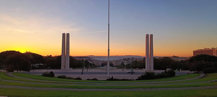 Lisbon: 8 Hour Private Tour through Lisbon (up to 7 people) - Ginjinha Break, Cais do Sodré, and Pink Street