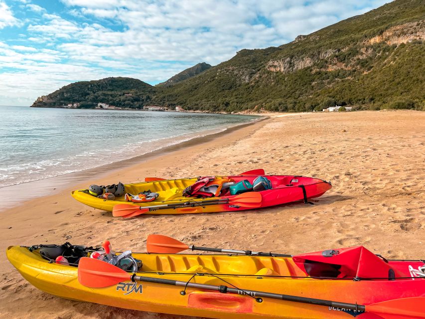 Lisbon: Arrábida Kayak and Coasteering Adventure Tour - Sete Rios to Portinho da Arrábida: the morning setup