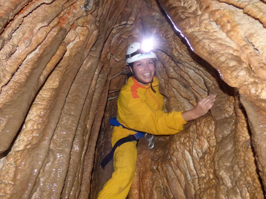 Lisbon: Arrábida Natural Park Cave Tour with Guide - Tips That Make the Experience Feel Easier