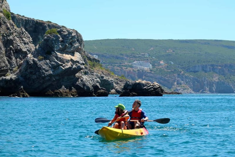 Lisbon: Arrabida Park Kayak Tour with Beach Picnic - Why Sesimbras Arrábida cliffs feel like a different world from Lisbon