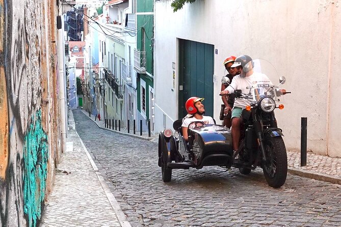 Lisbon: Belem Motorcycle Side-car Tour - Belvedere and Tagus views: your Alfama shortcut