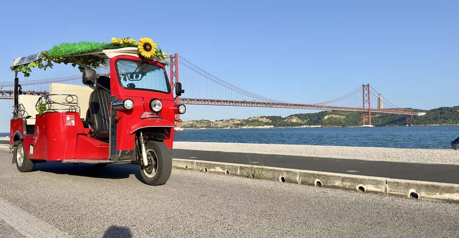Lisbon: Belém, Sightseeing Tour by Tuk-Tuk - MAAT, CCB, and the modern waterfront side of Lisbon