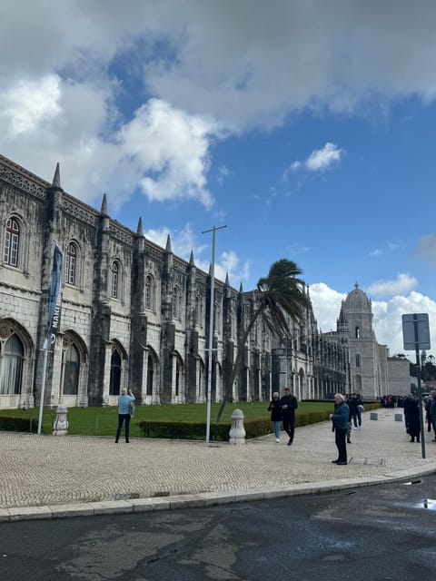 Lisbon: Belem Tour by TukTuk - Pastéis de Belém stop: the 10-minute custard ritual and why it matters