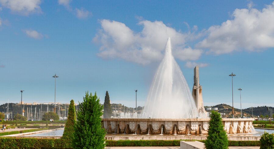 Lisbon: Belem Tour & Jerónimos Monastery Skip-line Ticket - Belem Tower: UNESCO vibes with guided context