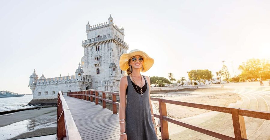 Lisbon: Belem Tour with Pastéis at Jerónimos Monastery - Jerónimos Monastery area: you get the viewpoint, not the entry