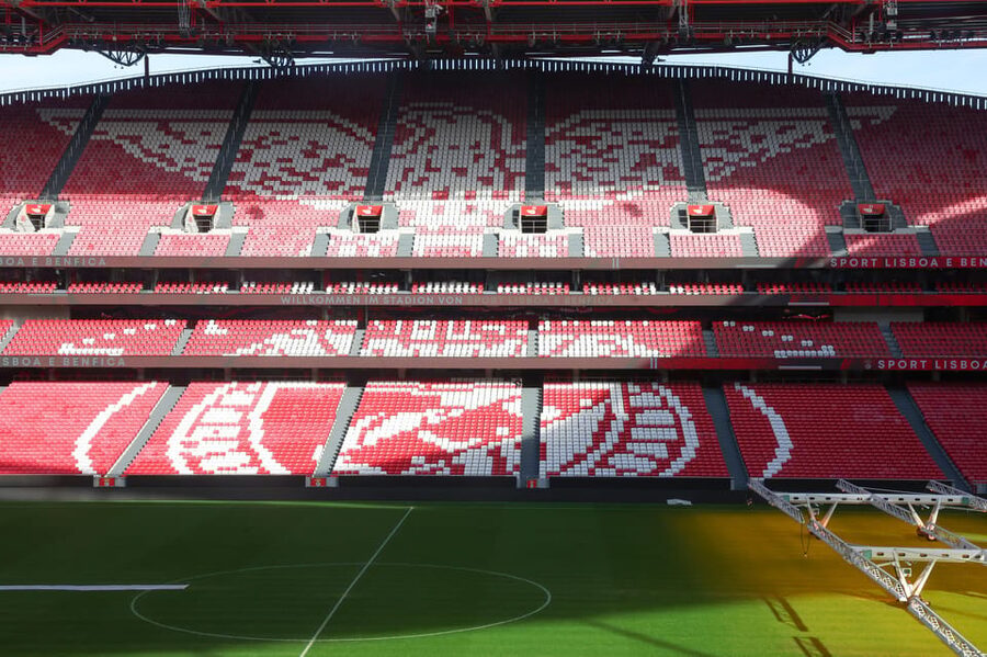 Lisbon: Benfica Stadium and Museum Tour with Meal and Scarf - Getting Your Bearings at Estádio da Luz, Door 17