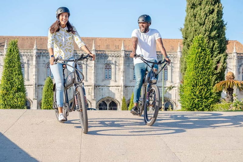 Lisbon Bike Rental Explore At Your Pace - Mouraria on an e-bike: multi-ethnic streets at human speed
