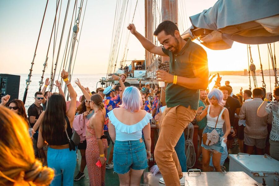 Lisbon Boat Party - Live DJ & Afterparty with VIP Club entry - Belém Stop: Views, Snacks, and a Nighttime-leaning Atmosphere