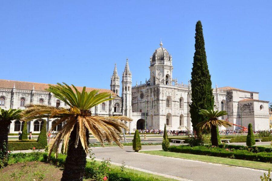 Lisbon: Boat Tour Ticket and Hop-on Hop-off 48-Hour Bus. - Audio guides, comfort, and a few real-world gotchas