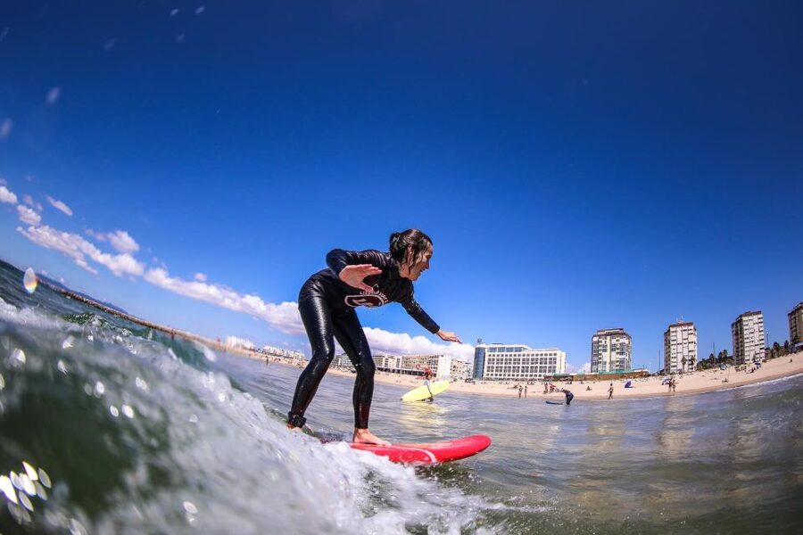Lisbon: Capafórnia Surf Experience - The coaching style: friendly, fun, and heavy on direct feedback