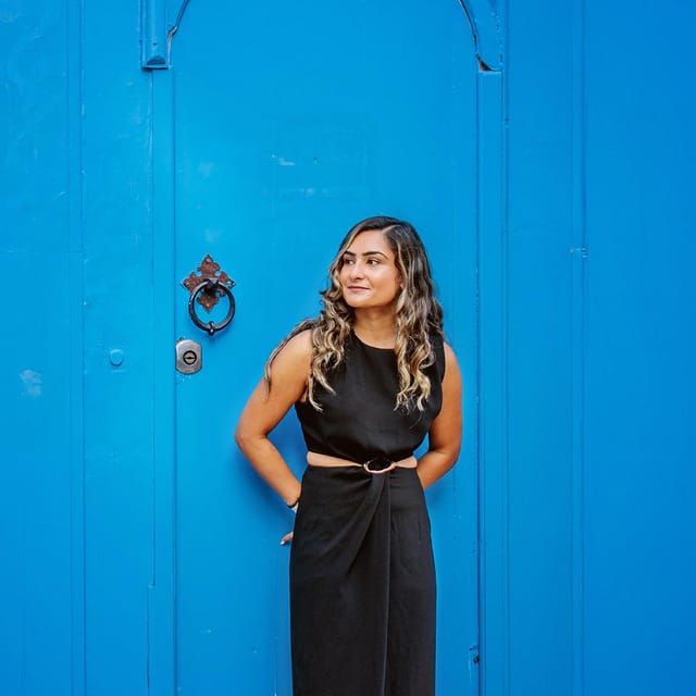Lisbon: Capture its Charm with a Laidback Photoshoot - What the photographer does for you during the 1 hour session