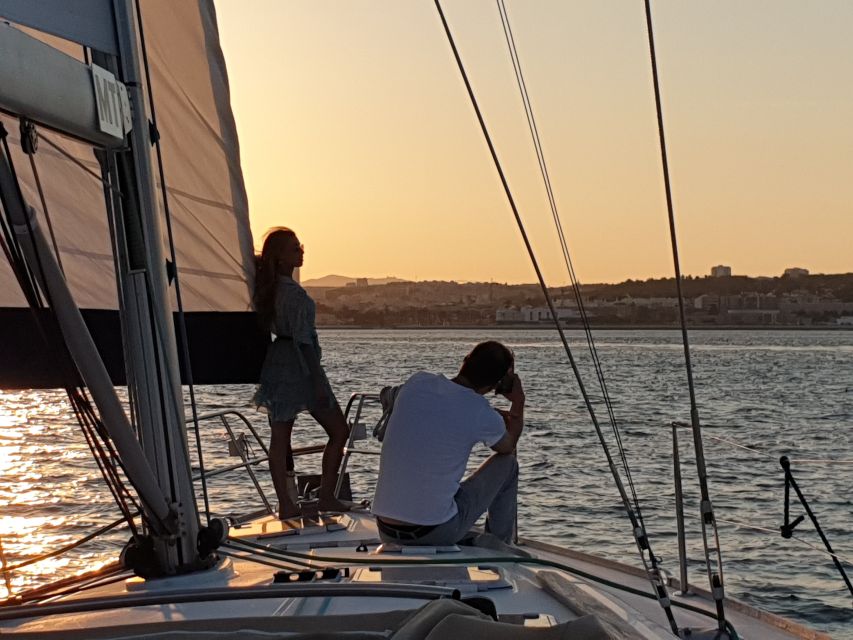 Lisbon: Champagne Sailing Tours - Steering under sail: the fun part you can control