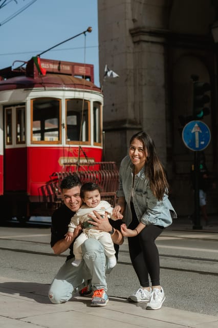 Lisbon: Cinematic Photoshoot with Local Photographer Guide - Praça da Figueira stop: small pause, big city energy