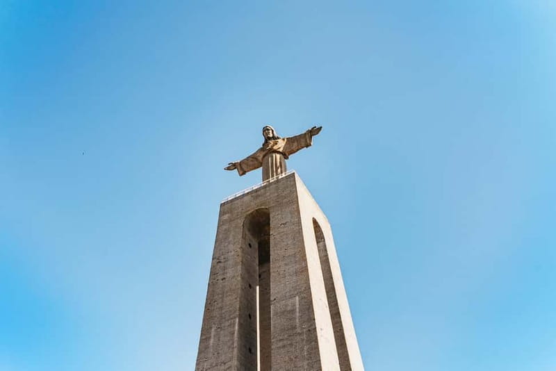 Lisbon City Half Day Private Guided Tour: Iconic Attractions - Belém Tower, manueline style, and why this fortress still looks powerful