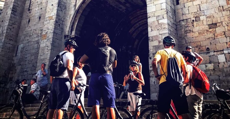Lisbon: City Highlights and Viewpoints E-Bike Tour - Alfama, Santa Maria Maior, and the Moorish Quarter: the city’s layers in motion