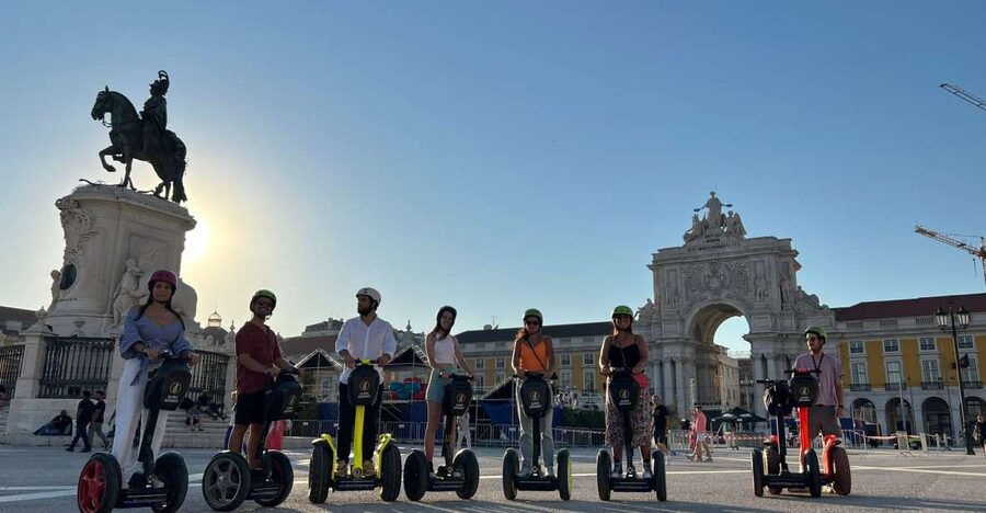 Lisbon: City Highlights Segway Tour - Largo do Carmo and the earthquake memory you can see right away